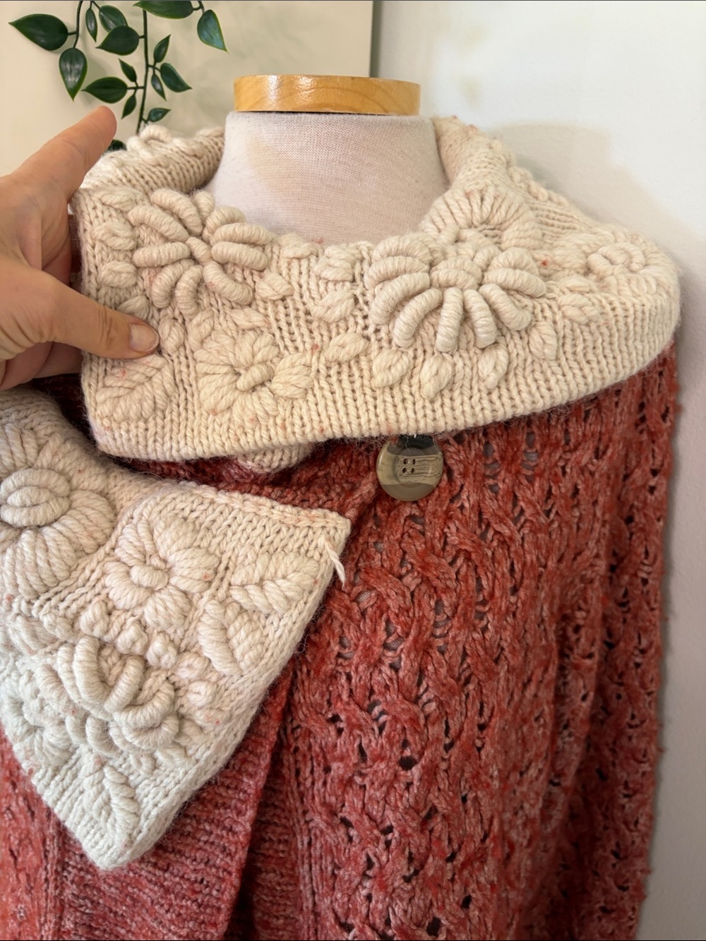 Knitted soft wool long sweater Large - Picture 2 of 8